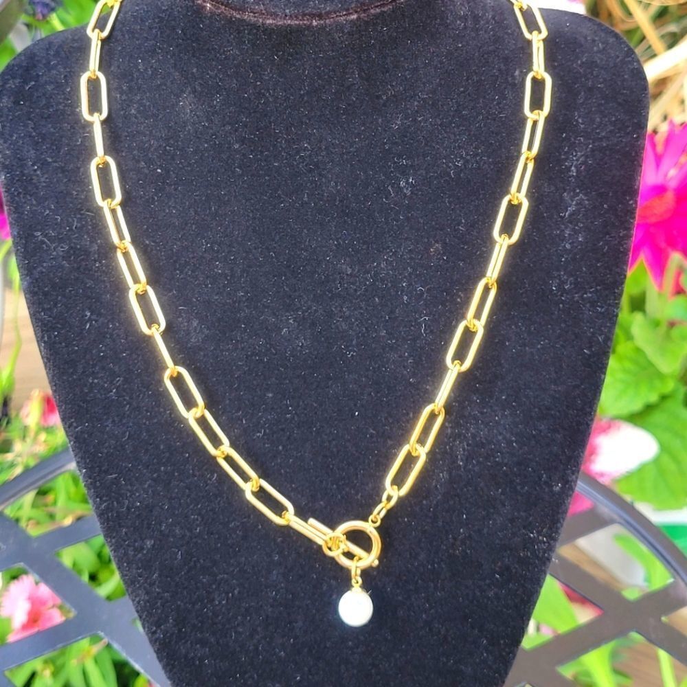 Chain Toggle Necklace - Picture 2 of 12